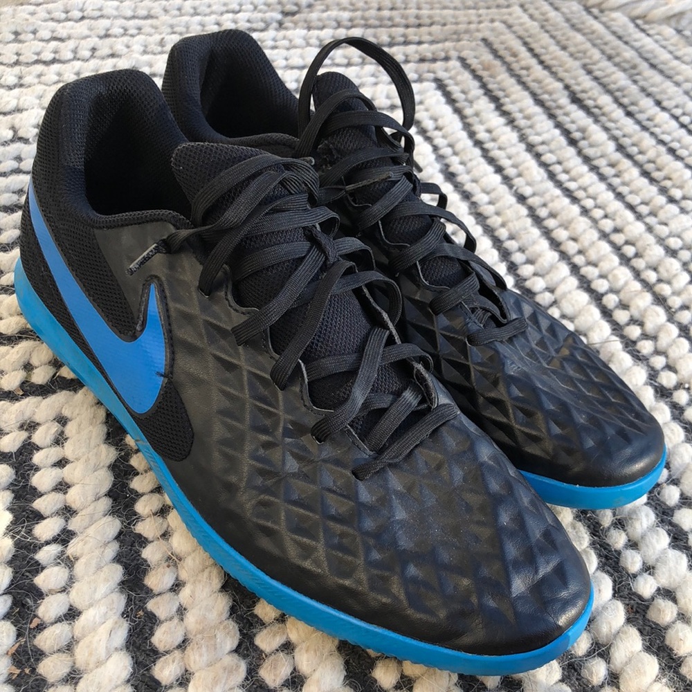 Mens Nike Tempo